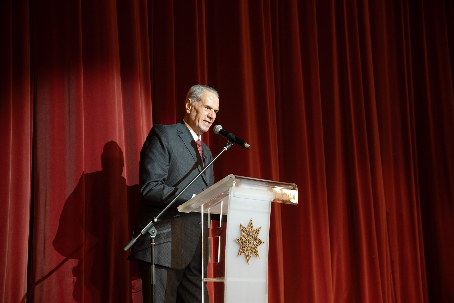 https://saint-porphyrios.org/Library/Assets//Gallery/Events/MonHymneàPiaf/JS-97-web.jpg